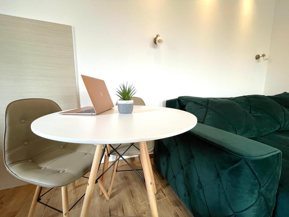 Apartments Four Countesses Вирпазар Екстериор снимка