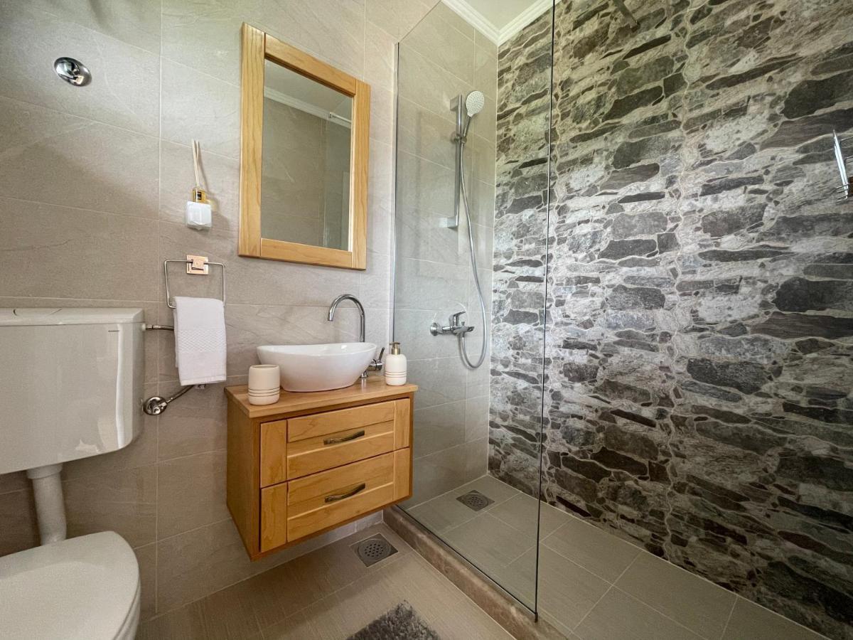 Apartments Four Countesses Вирпазар Екстериор снимка