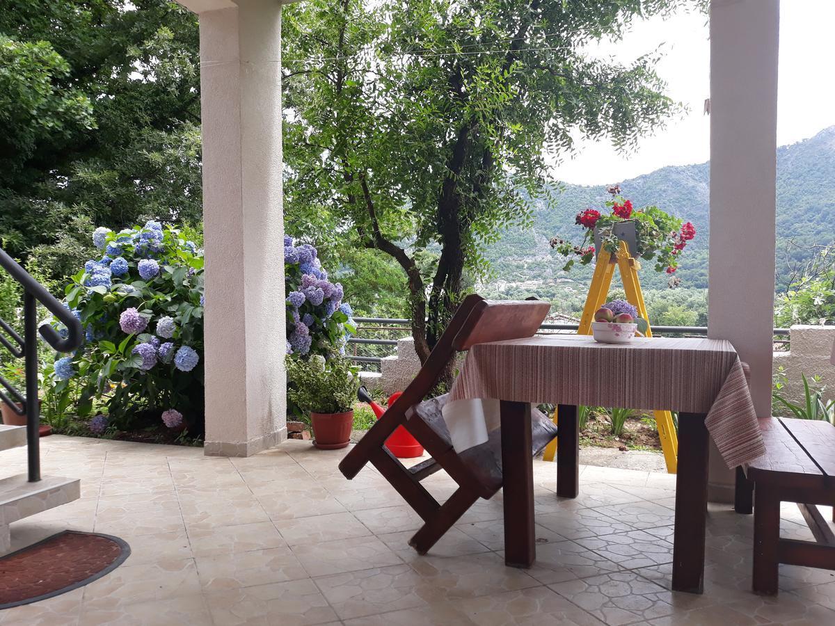 Apartments Four Countesses Вирпазар Екстериор снимка